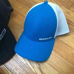 Oakley Fitted hat Small Medium size